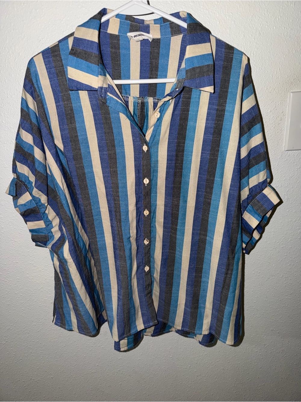 eesome Vertical Stripe Button-Down Shirt in Blue, Cream & Navy, oversized Small
